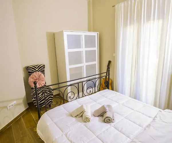 Gorgeous In The Center Apartment *